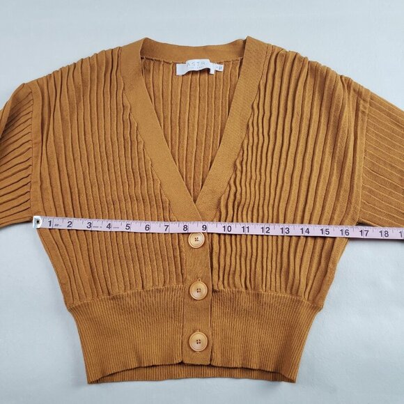Astr Zuri Cropped Cardigan Sweater Womens Small Yellow Button Front Long Sleeve - Picture 10 of 11